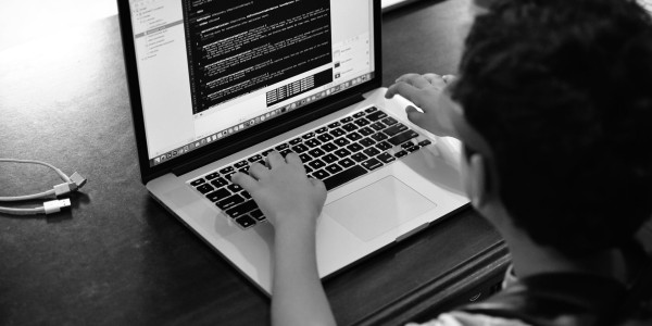 Delitos Informáticos Fuenllana · Pornografía en la Red / Redes Sociales / Internet